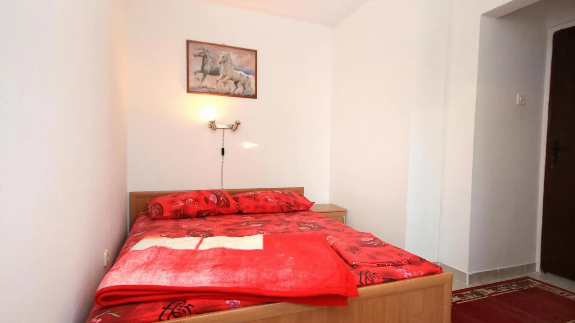 Apartments With A Parking Space Peroj, Fazana - 2234 0*, Peroj Croatia
