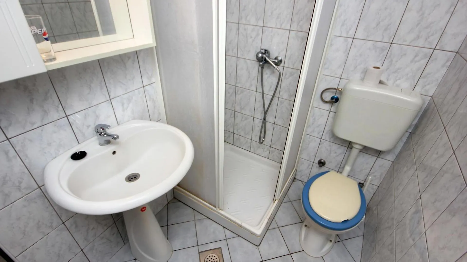 Apartments With A Parking Space Peroj, Fazana - 2234 Croatia