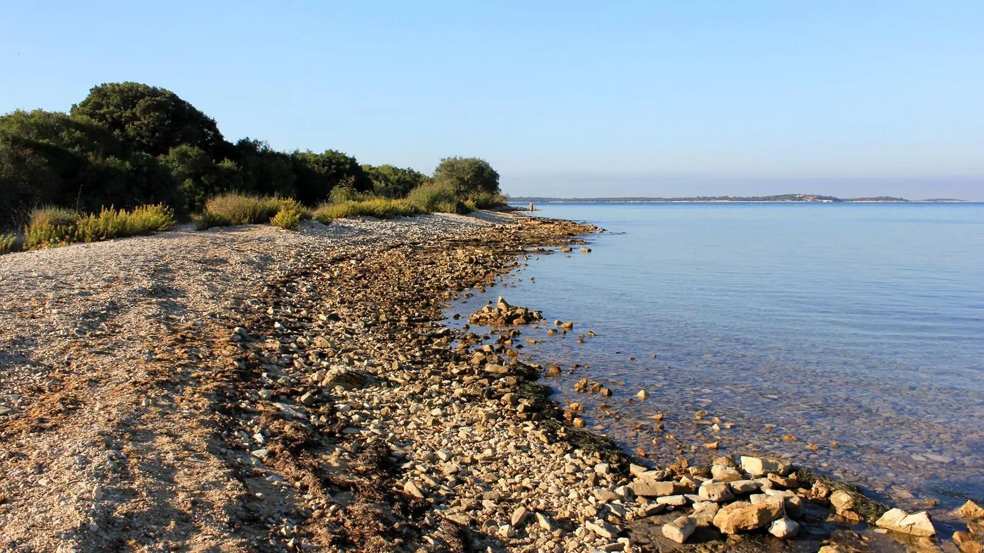 Apartments With A Parking Space Peroj, Fazana - 2234 Croatia