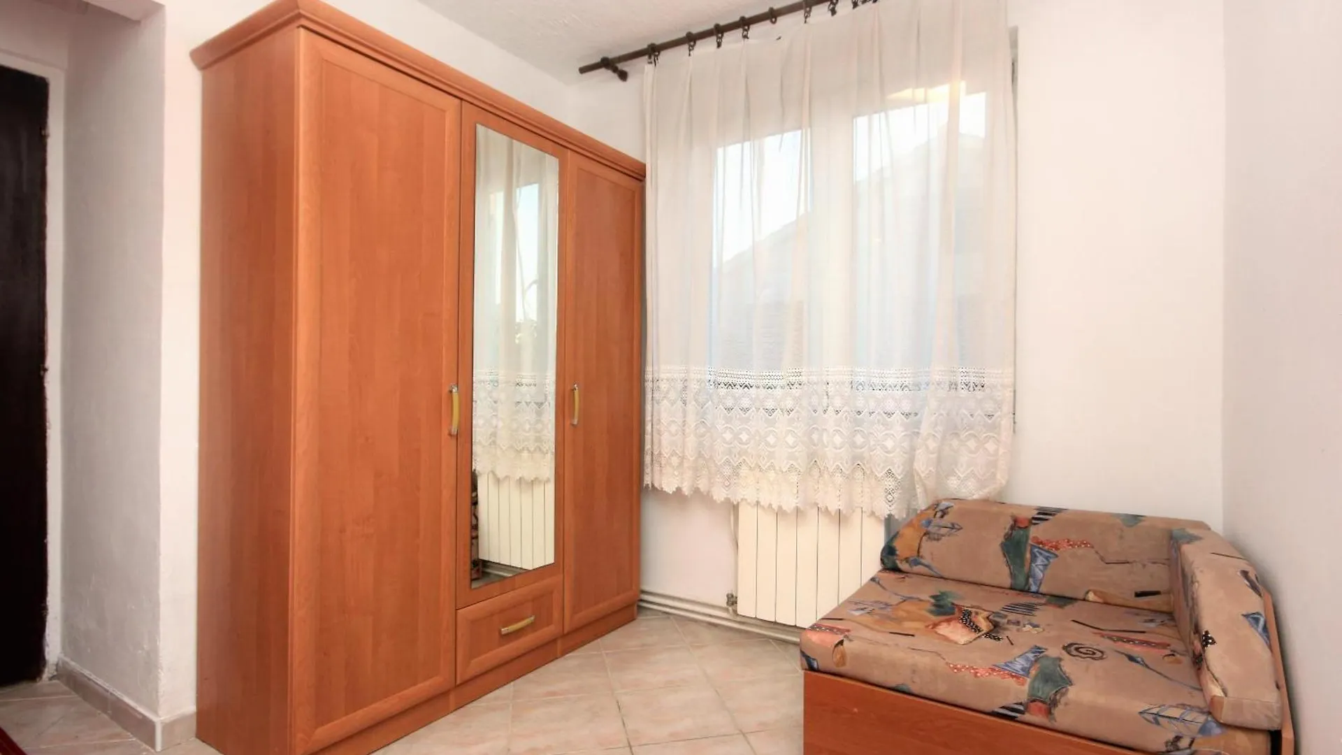 Apartments With A Parking Space Peroj, Fazana - 2234 Croatia